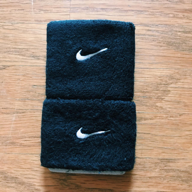 NIKE(ナイキ)のNIKE リストバンド メンズのアクセサリー(バングル/リストバンド)の商品写真