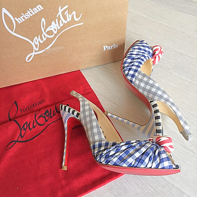 Christian Louboutin(クリスチャンルブタン)の値下【超美品】クリスチャンルブタン 36 ギンガムチェック ピンヒール サンダル レディースの靴/シューズ(ハイヒール/パンプス)の商品写真