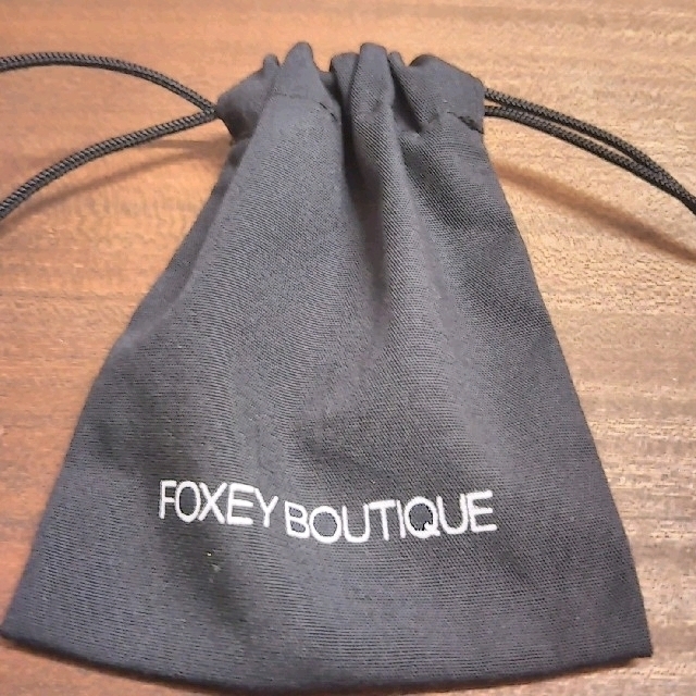FOXEY(フォクシー)のフォクシー　ブローチ レディースのアクセサリー(ブローチ/コサージュ)の商品写真