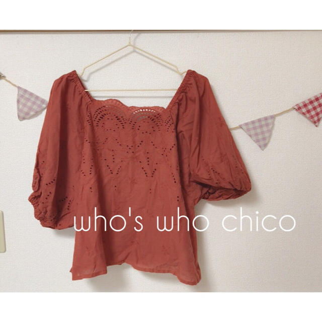 who's who Chico(フーズフーチコ)の3way スカラップ刺繍ブラウス ♡ レディースのトップス(シャツ/ブラウス(半袖/袖なし))の商品写真