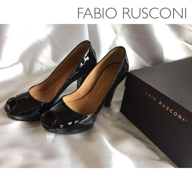 FABIO RUSCONI(ファビオルスコーニ)の◆美品♪◆FABIO RUSCONI◆ エナメルヒールサンダル ◆size23 レディースの靴/シューズ(サンダル)の商品写真