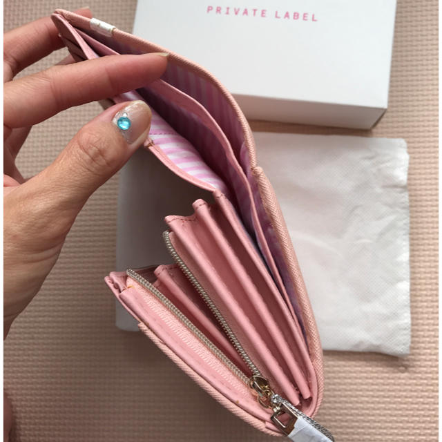 PRIVATE LABEL(プライベートレーベル)のカワイイ♡お色の未使用お財布です レディースのファッション小物(財布)の商品写真