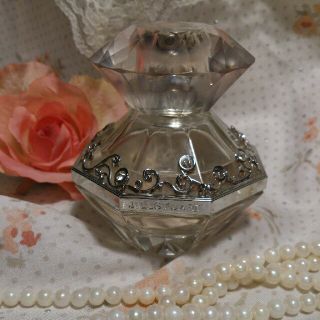 ジルバイジルスチュアート(JILL by JILLSTUART)の【★最終お値下げ★】ジルスチュワート 香水 50ml(香水(女性用))