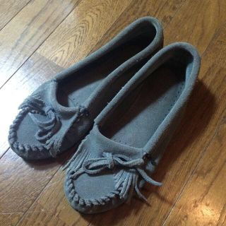 ミネトンカ(Minnetonka)のミネトンカ ブルーモカシン(ローファー/革靴)