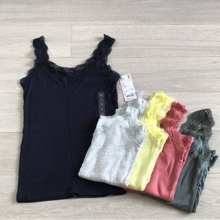 ユニクロ(UNIQLO)のUNIQLO リブレースタンクトップ(タンクトップ)