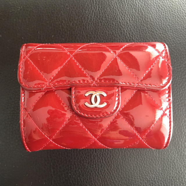 CHANEL(シャネル)のCHANEL  マトラッセ 赤 コインケース メンズのファッション小物(コインケース/小銭入れ)の商品写真