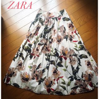 ザラ(ZARA)の花柄フレアスカート(ロングスカート)