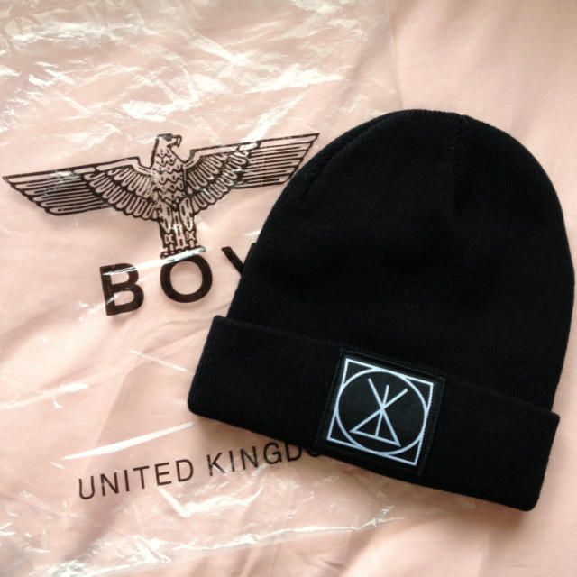 大ヒット☆大人気BOY LONDONビーニー帽子 大ヒット☆大人気BOY LONDONビーニー帽子 (BOY LONDON/ニット