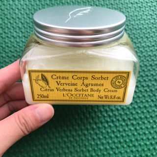 ロクシタン(L'OCCITANE)のL'OCCITANECVボディクリーム(ボディクリーム)