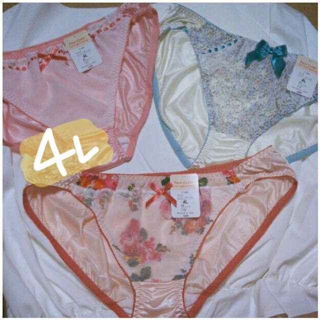 4L❤新品タグ付き☆4Lショーツ❤パンツ☆花柄&リボン☆お得な下着3点セット キッズ/ベビー/マタニティのマタニティ(マタニティ下着)の商品写真