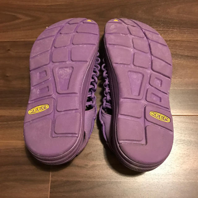 KEEN(キーン)の【即日発送】KEEN UNEEK  24.5cm 紫 レディースの靴/シューズ(サンダル)の商品写真