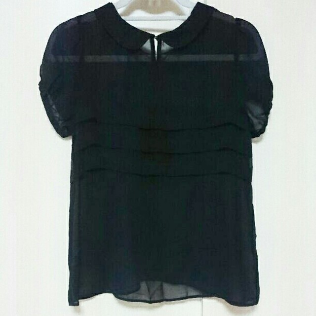 襟つきシフォンブラウス 黒 レディースのトップス(シャツ/ブラウス(半袖/袖なし))の商品写真