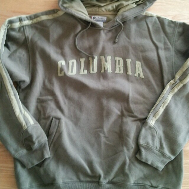 Columbia(コロンビア)のCOLUMBIAパーカー☆XL レディースのトップス(パーカー)の商品写真