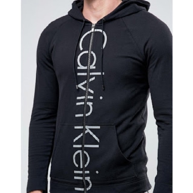 Calvin Klein(カルバンクライン)の新品未使用Calvin KleinジップアップパーカーLサイズ メンズのトップス(パーカー)の商品写真
