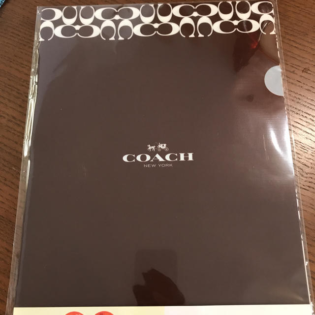 COACH(コーチ)の12月末まで♡新品未使用♡COACH♡3枚セット♡クリアファイル エンタメ/ホビーのアニメグッズ(クリアファイル)の商品写真