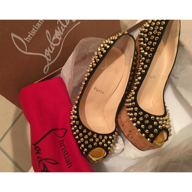 Christian Louboutin パンプス