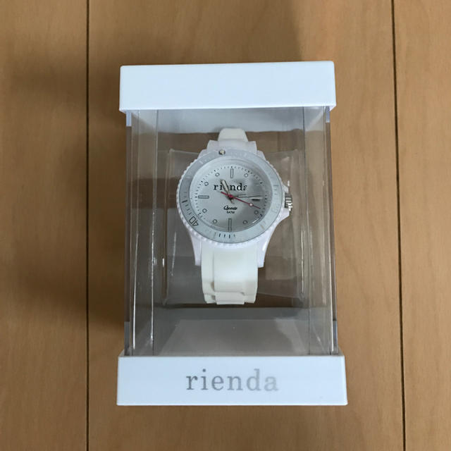 rienda(リエンダ)のリエンダ♡ホワイト♡腕時計♡新品 レディースのファッション小物(腕時計)の商品写真