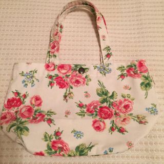 ローラアシュレイ(LAURA ASHLEY)の🌺ローラアシュレイ トートバッグ(トートバッグ)