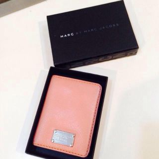 マークバイマークジェイコブス(MARC BY MARC JACOBS)のmarc by 定期入れ(名刺入れ/定期入れ)