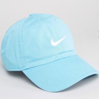 ナイキ(NIKE)の海外限定モデル★新品！NIKE★ナイキswooshロゴキャップ(キャップ)