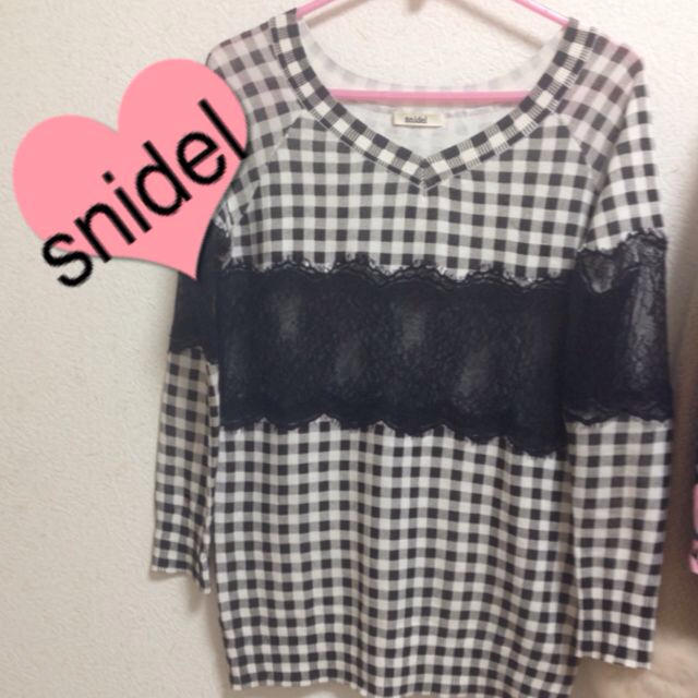 SNIDEL(スナイデル)のギンガムチェック♥︎レーストップス レディースのトップス(カットソー(長袖/七分))の商品写真