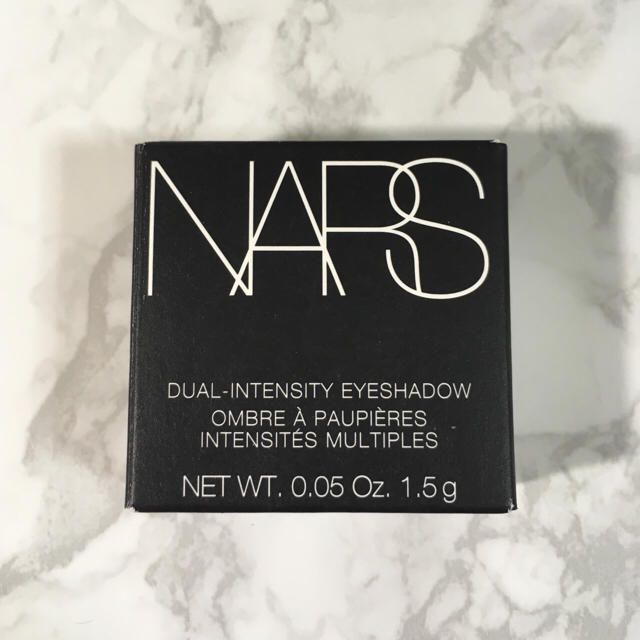 NARS(ナーズ)の新品 限定 1949 メタリックシルバー NARS コスメ/美容のベースメイク/化粧品(アイシャドウ)の商品写真