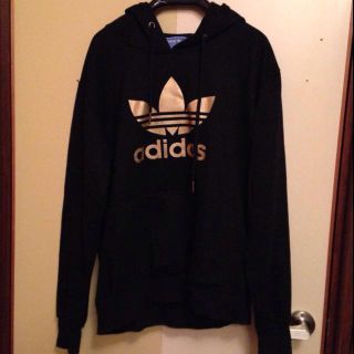 アディダス(adidas)のadidas パーカー(パーカー)