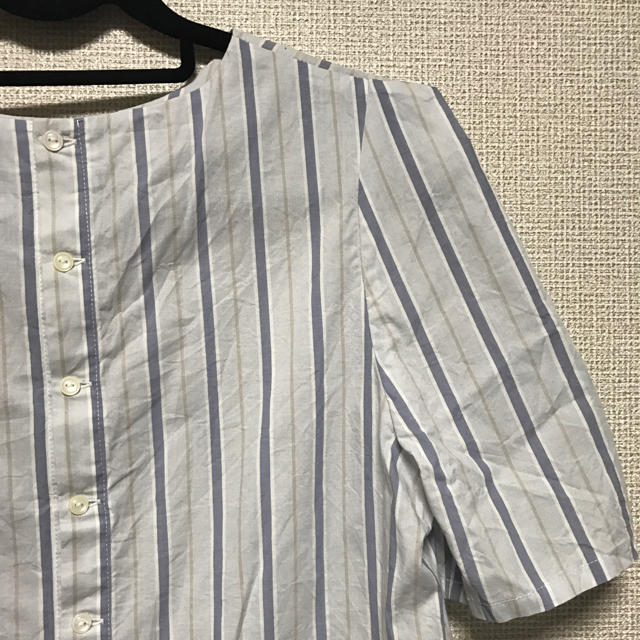 w closet(ダブルクローゼット)のw closet ストライプブラウス レディースのトップス(シャツ/ブラウス(半袖/袖なし))の商品写真