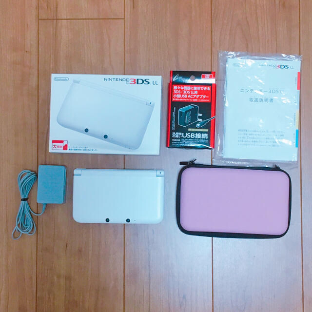 任天堂(ニンテンドウ)の【美品】3DS LL【充電器、カバー、ケース付き】 エンタメ/ホビーのゲームソフト/ゲーム機本体(携帯用ゲーム機本体)の商品写真