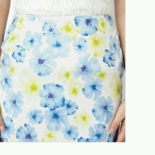 HONEYS(ハニーズ)の花柄 タイトスカート レディースのスカート(ひざ丈スカート)の商品写真