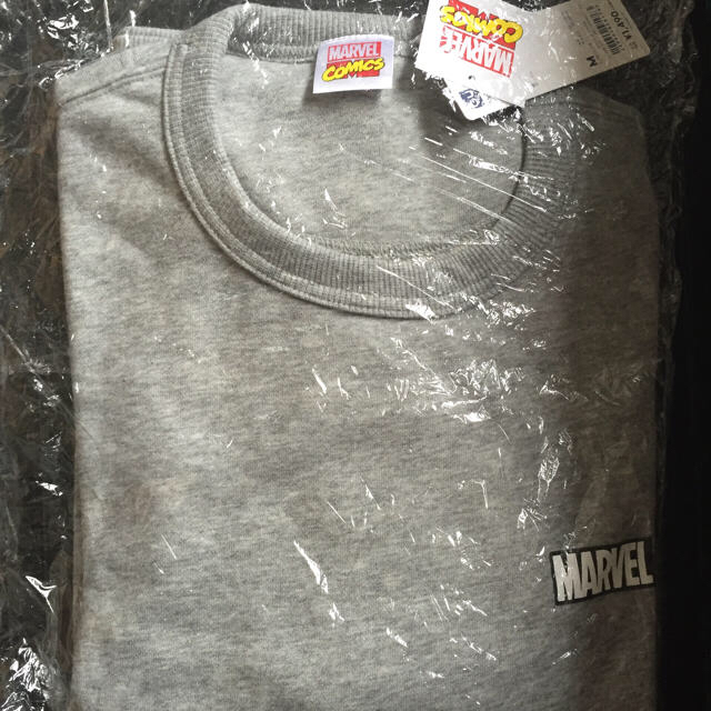 GU(ジーユー)のGU マーベルスウェット 未開封 メンズのトップス(Tシャツ/カットソー(七分/長袖))の商品写真