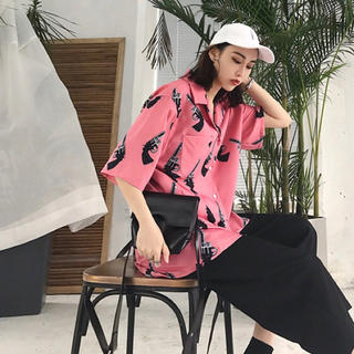 ❤️日本未入荷❤️ ユニセックス 13month風 ピストル柄シャツ(シャツ/ブラウス(半袖/袖なし))