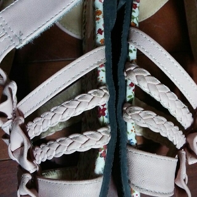 女の子 サンダル 19cm キッズ/ベビー/マタニティのキッズ靴/シューズ(15cm~)(サンダル)の商品写真
