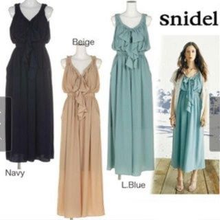 スナイデル(SNIDEL)のちこまさま専用☆ snidel　美香さん着♡ボウタイフレアオールインワン◆NVY(オールインワン)