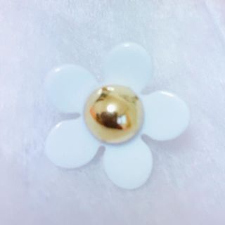 ウィゴー(WEGO)のお花 ❁ イヤリング(イヤリング)