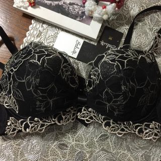 ワコール(Wacoal)の新品サルート❤︎リボンブラC80❤︎🌹SALE中🌹(ブラ&ショーツセット)