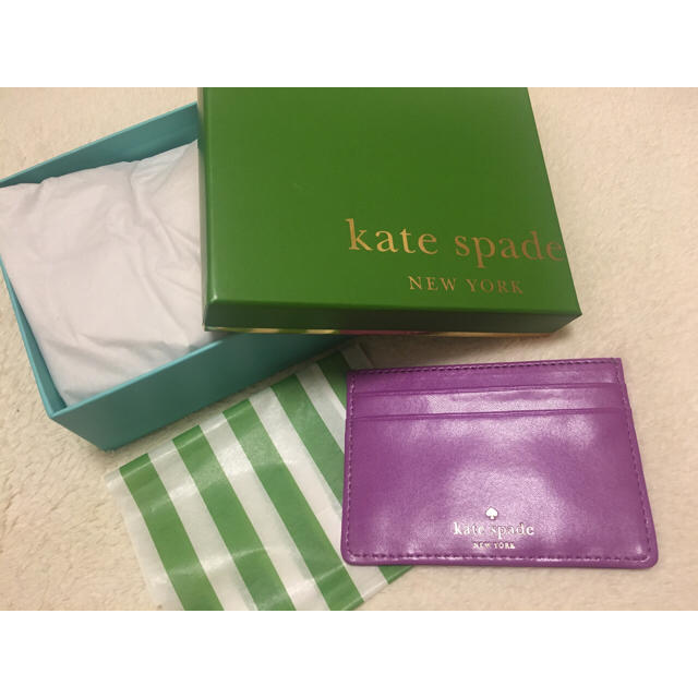 kate spade new york(ケイトスペードニューヨーク)の☆新品☆kate カードケース レディースのファッション小物(名刺入れ/定期入れ)の商品写真