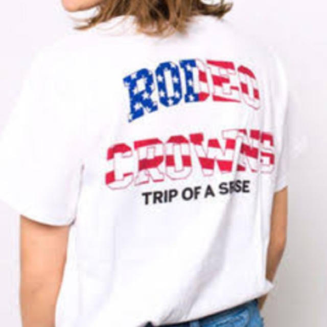 RODEO CROWNS WIDE BOWL(ロデオクラウンズワイドボウル)のロデオクラウン Tシャツ ららぽーと限定 ミッキー ホワイト 白  レディースのトップス(Tシャツ(半袖/袖なし))の商品写真