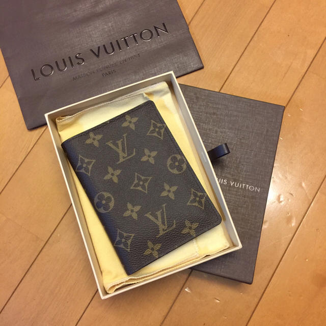 LOUIS VUITTON ルイヴィトン パスポートケース  モノグラム