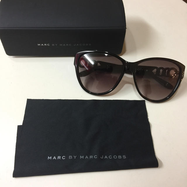 MARC BY MARC JACOBS(マークバイマークジェイコブス)のMARC by MARC JACOBS サングラス レディースのファッション小物(サングラス/メガネ)の商品写真