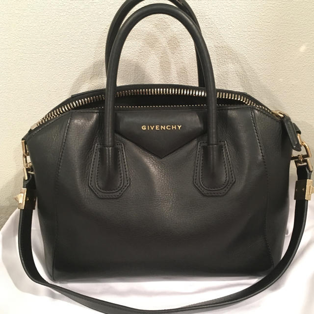 GIVENCHY アンティゴナ ブラック M 伊勢丹購入 正規品