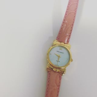NINA RICCI(腕時計 ・ ゴールド/金色系)のフリマアイテム一覧 NINA RICCI(腕時計 ・ ゴールド/金色系)のフリマアイテム一覧