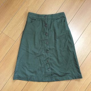  【美品】スカート カーキ色(ひざ丈スカート)