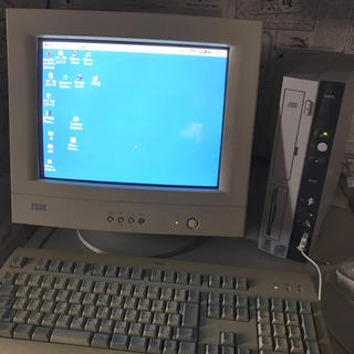 エヌイーシー(NEC)の【送料込み！】レア！稼働品！win2000(デスクトップ型PC)