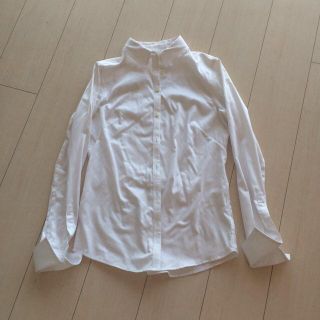 バナナリパブリック(Banana Republic)の白シャツ ダブルカフス ボタンパール(シャツ/ブラウス(長袖/七分))