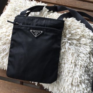 プラダ(PRADA)のPrada ポシェット ・黒 。(その他)