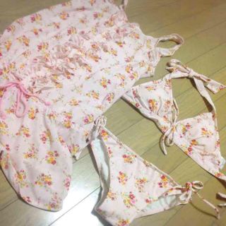 レベッカ 可愛い ワンピ付き水着