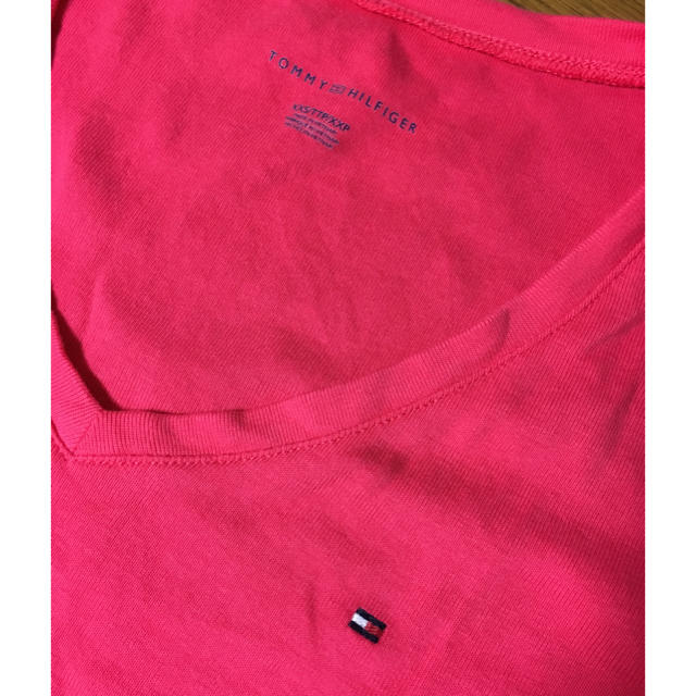 TOMMY HILFIGER(トミーヒルフィガー)のtommy hilfiger  tシャツ レディースのトップス(Tシャツ(半袖/袖なし))の商品写真