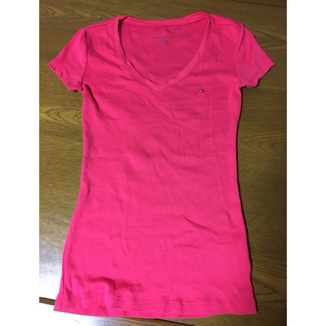 TOMMY HILFIGER(トミーヒルフィガー)のtommy hilfiger  tシャツ レディースのトップス(Tシャツ(半袖/袖なし))の商品写真