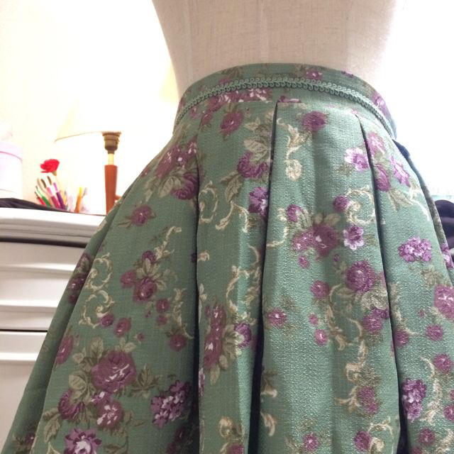 axes femme(アクシーズファム)のaxes/花柄ふんわりスカート レディースのスカート(ひざ丈スカート)の商品写真